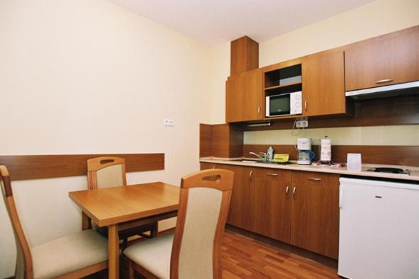 Panorama Wellness Apartman Hotel Hajdúszoboszló Zimmer foto